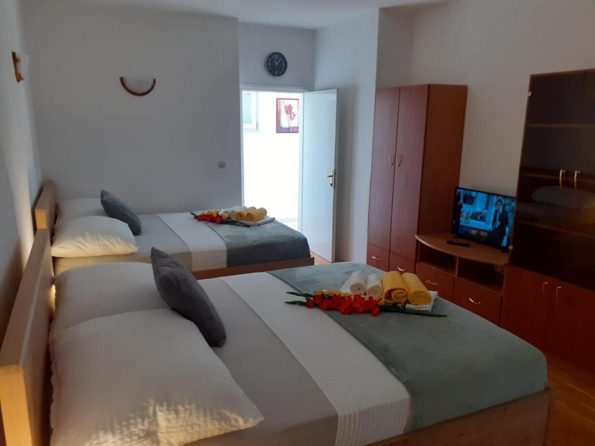Apartments Vinea Baska Voda Exterior photo